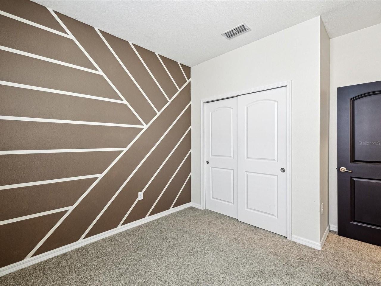 11525 Southern Creek Dr - Photo 5 of 34