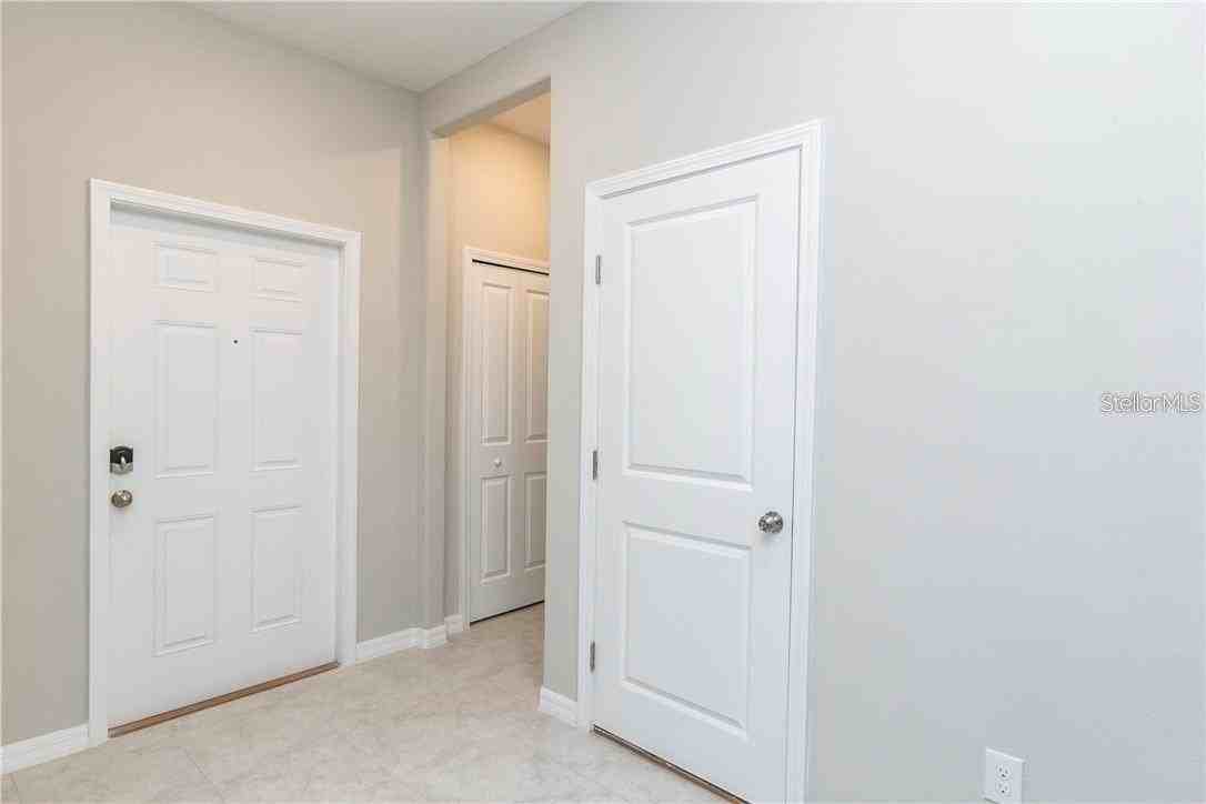 11646 Castine St - Photo 5 of 43