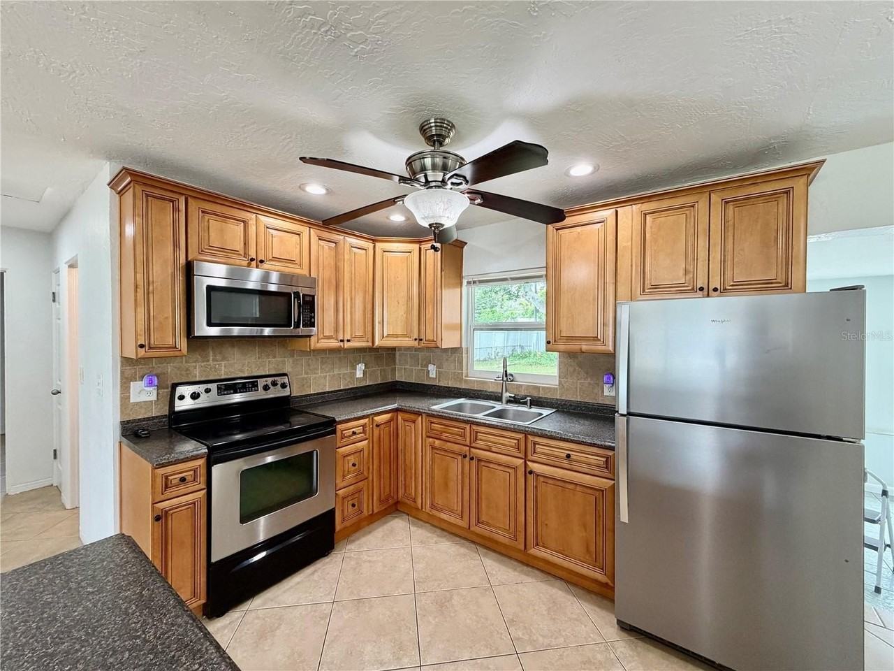 5560 14th Ave N - Photo 3 of 20