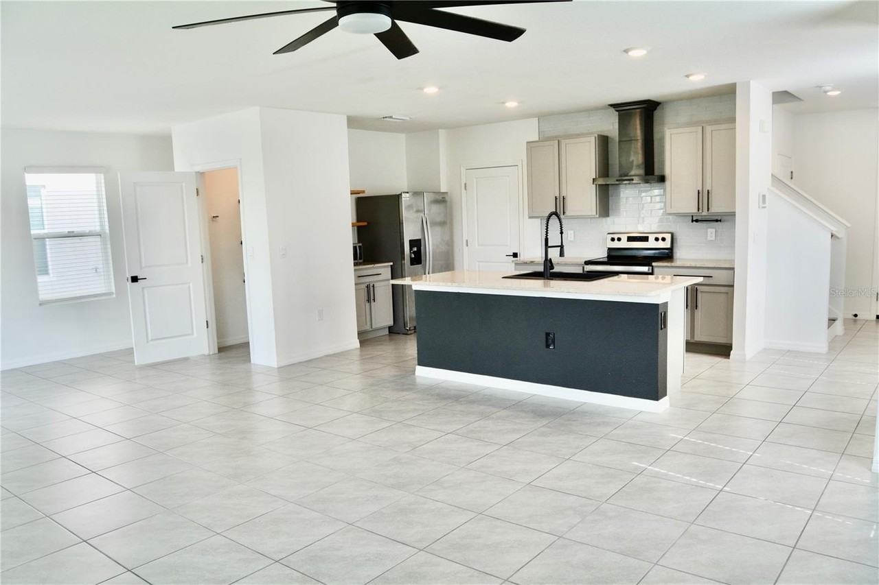 34110 Jasper Stone Dr - Photo 6 of 50