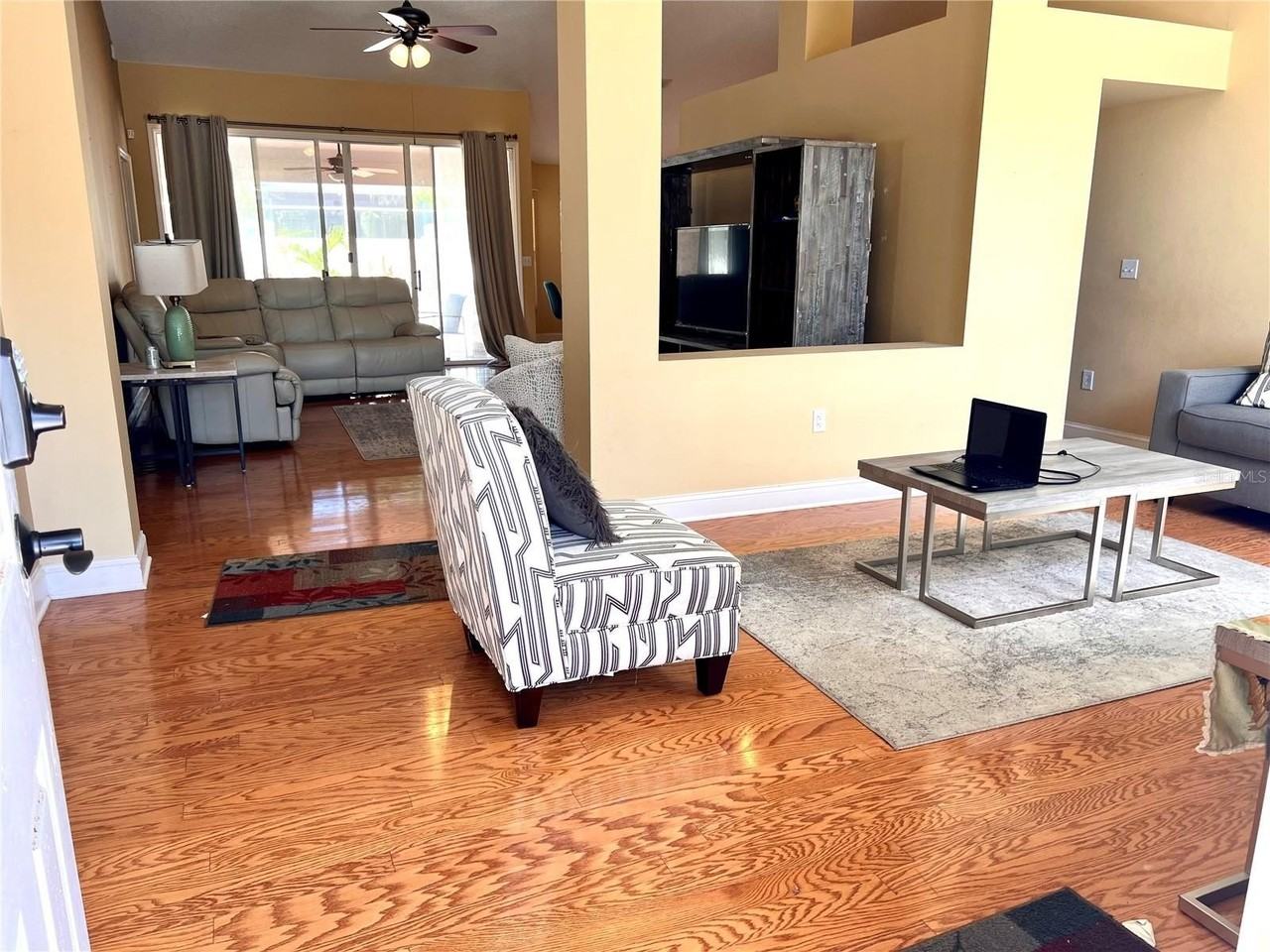 3992 Jenita Dr - Photo 6 of 50