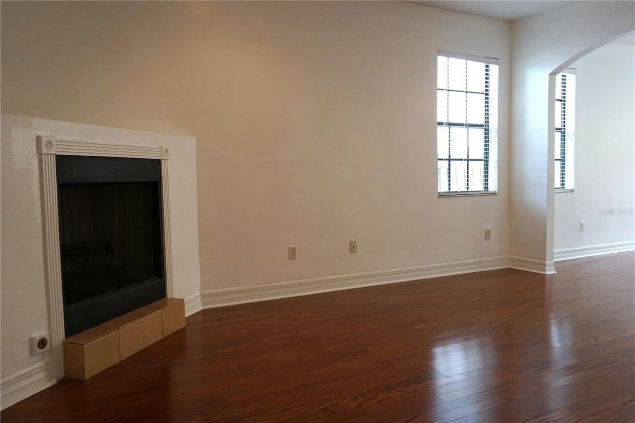 316 34th Ave N - Photo 5 of 25