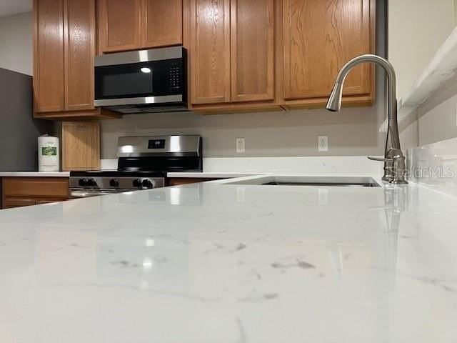 6922 Hawthorne Trace Ln - Photo 5 of 16