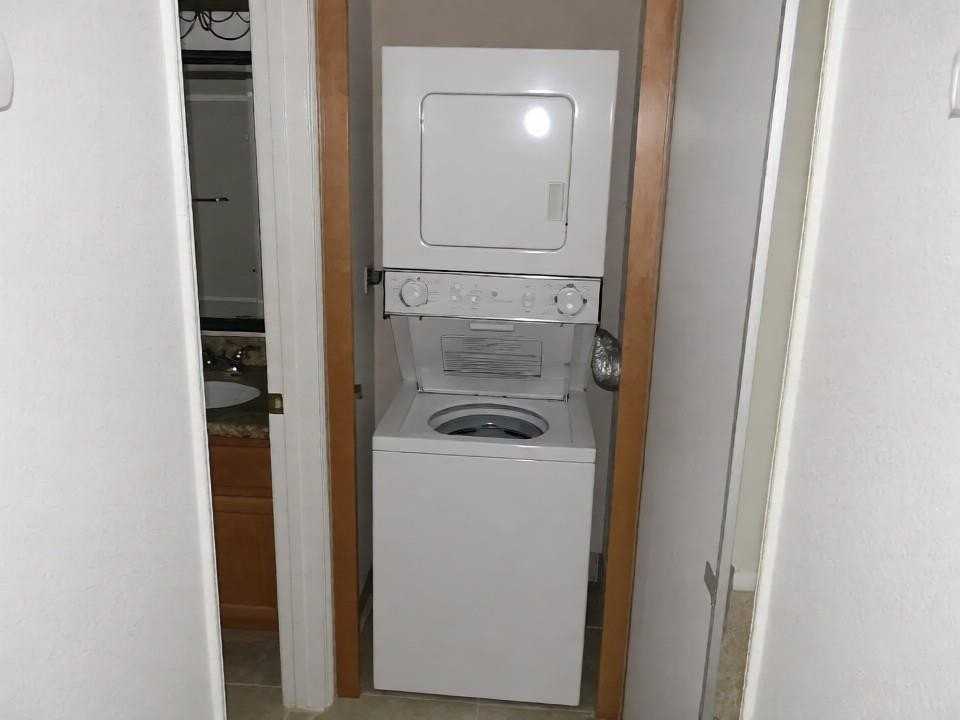 7130 Shoreline Dr - Photo 2 of 4