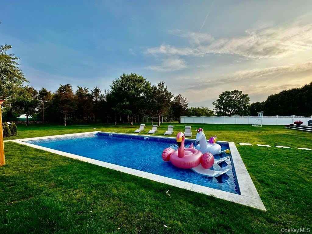 265 Old Field Ct - Photo 3 of 48