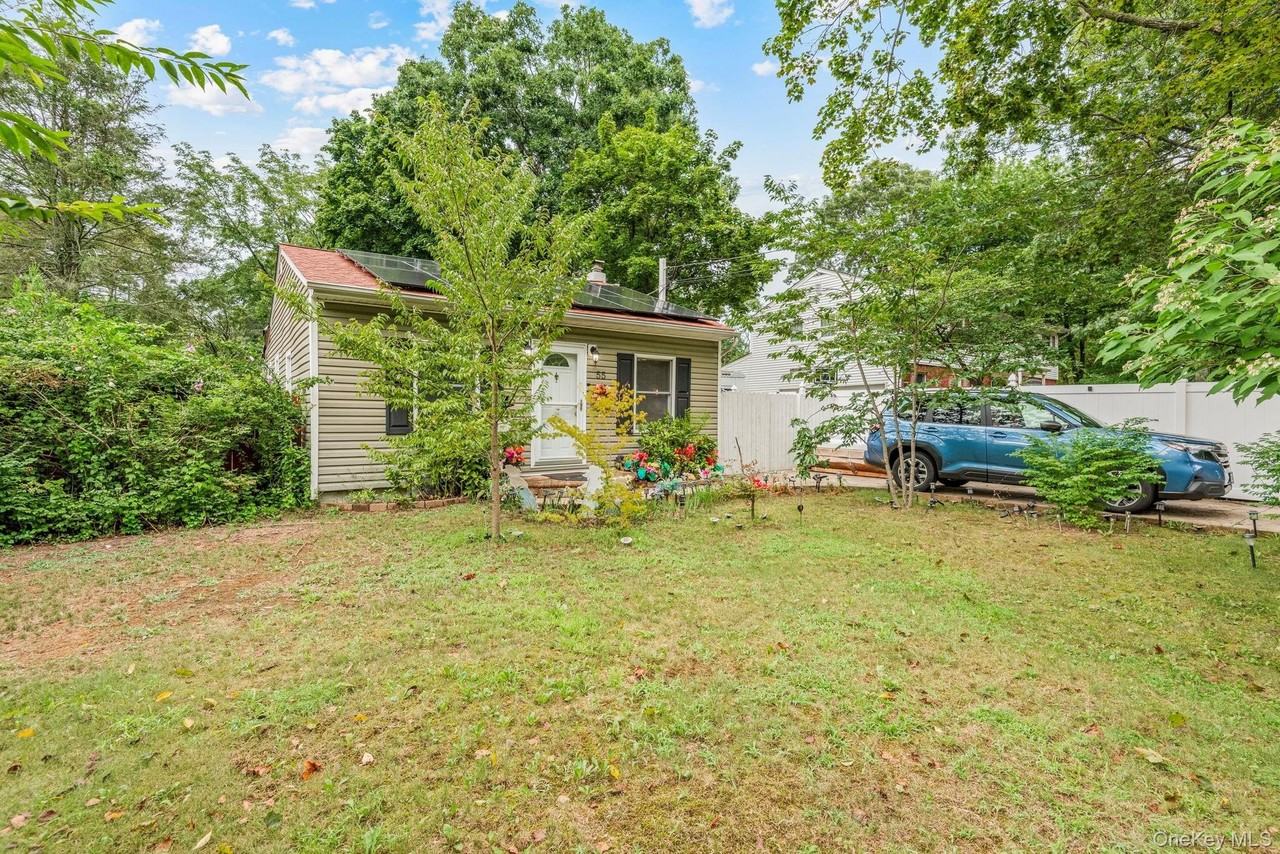 55 Inwood Ave - Photo 2 of 23