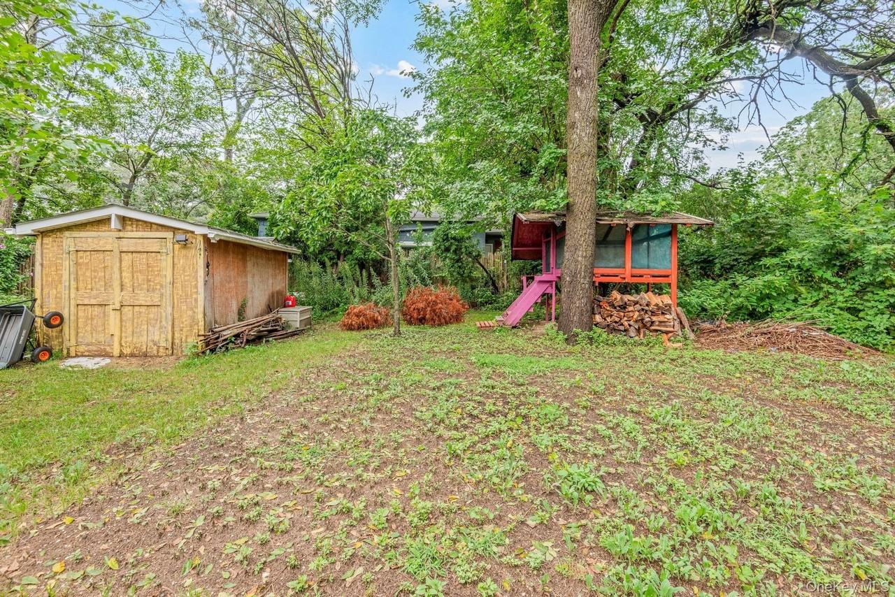 55 Inwood Ave - Photo 6 of 23
