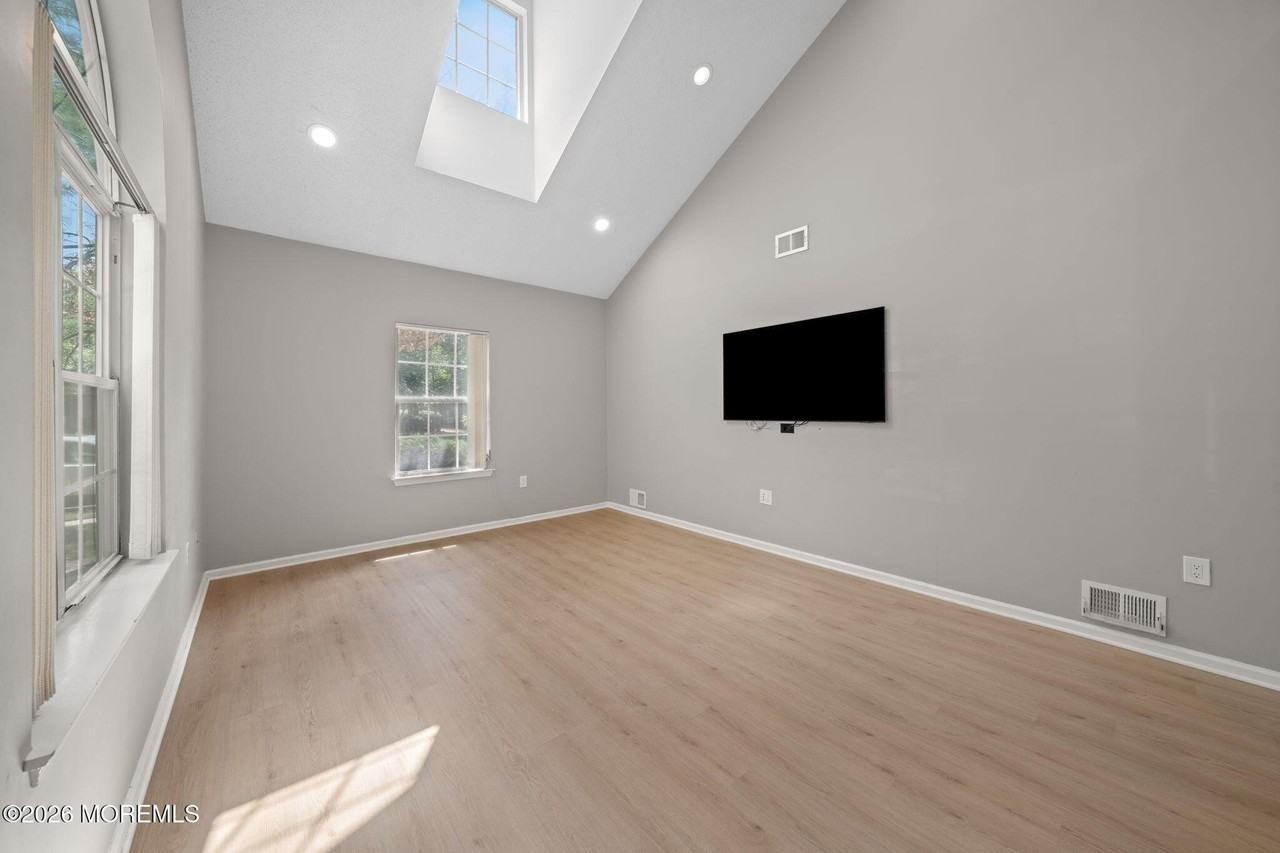 43 Sapphire Ln #418 - Photo 3 of 25