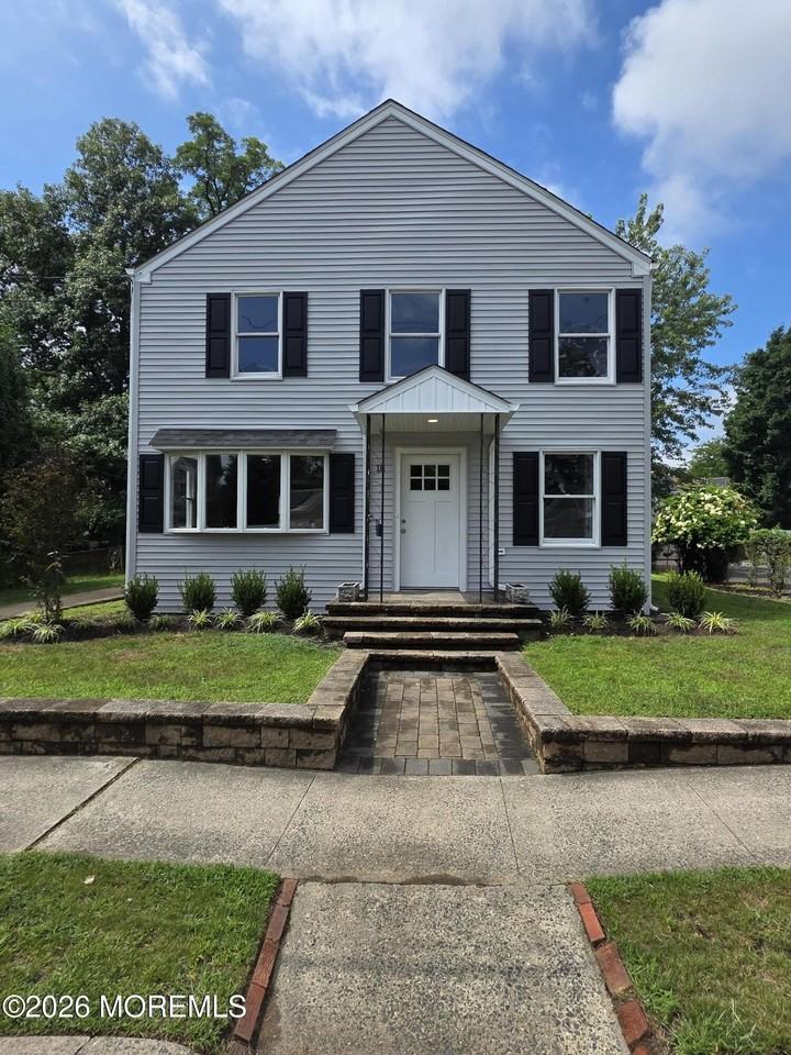 18 Maple Ave #A