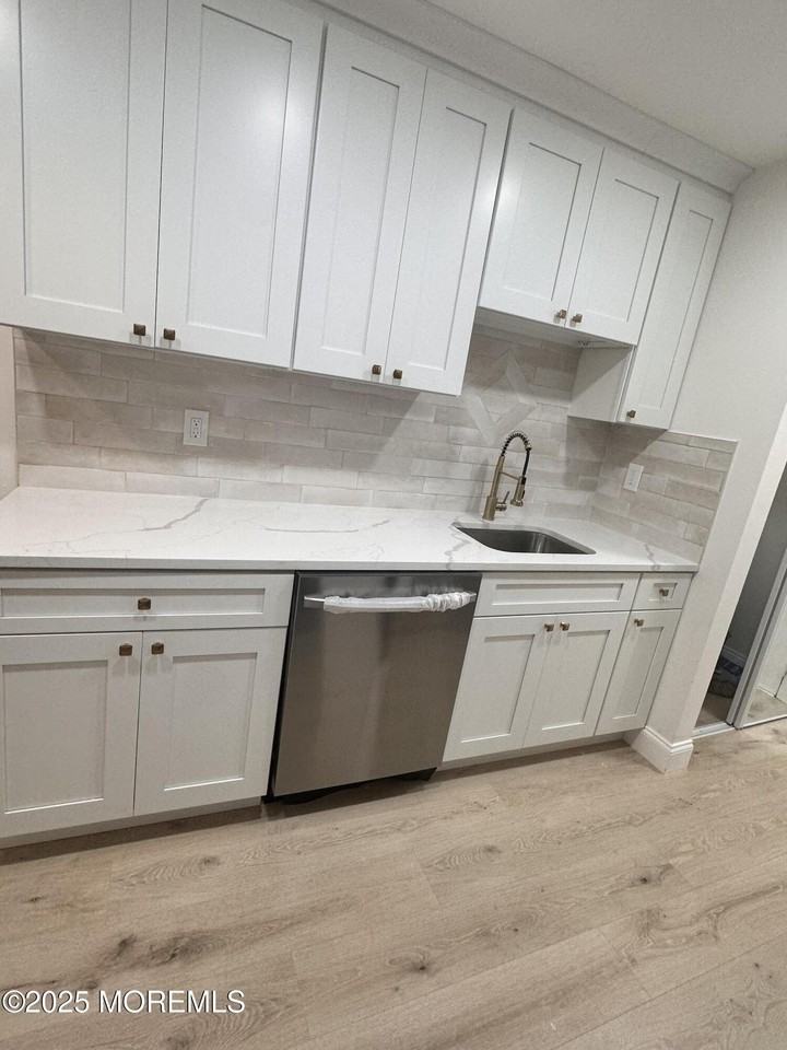 32 Meadow Green Cir #F - Photo 3 of 10