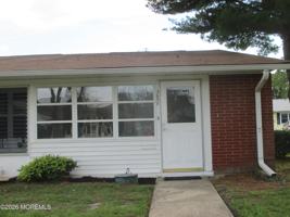 featured image of 365F Chesterfield Ct