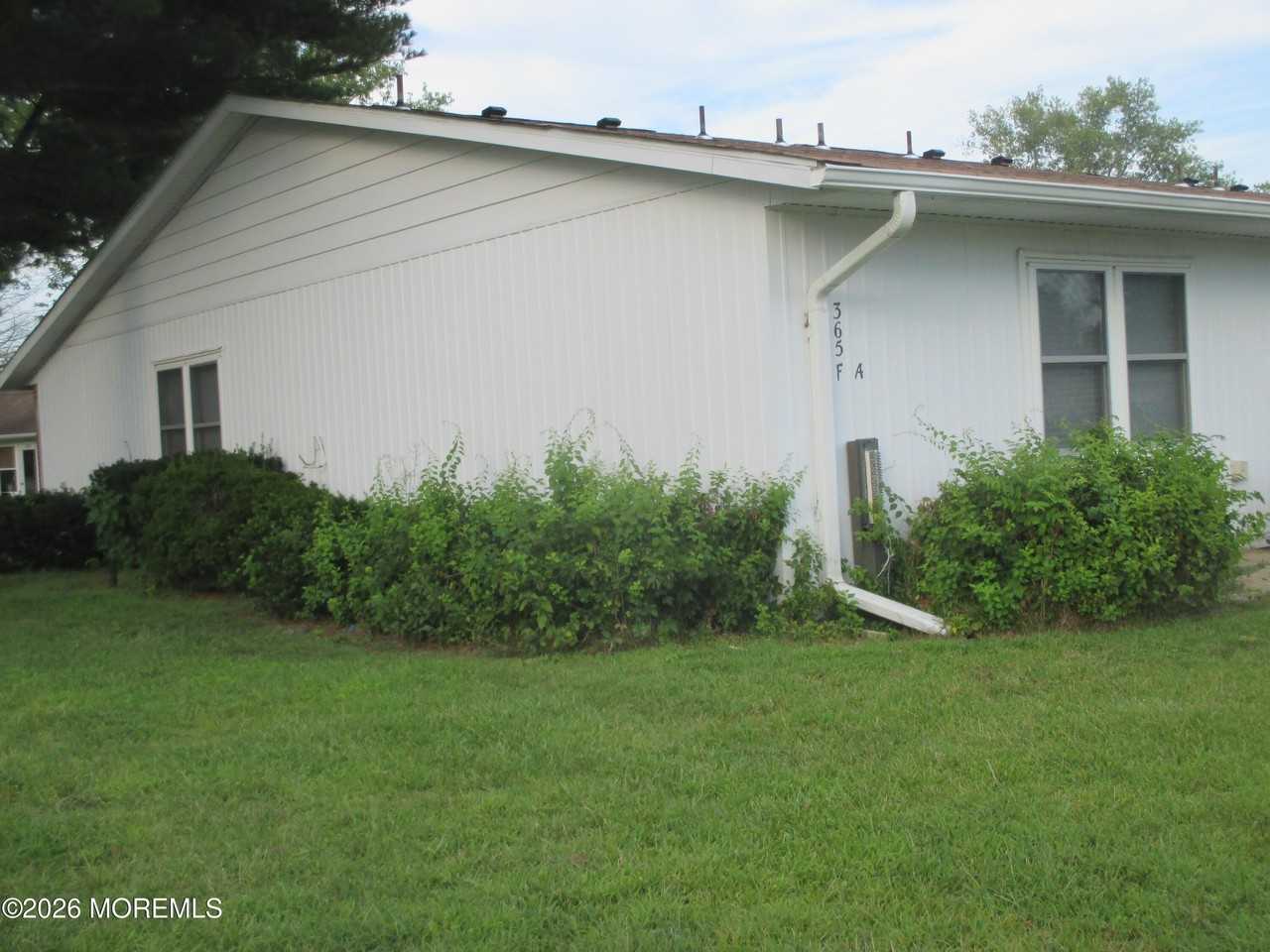 365F Chesterfield Ct - Photo 4 of 21