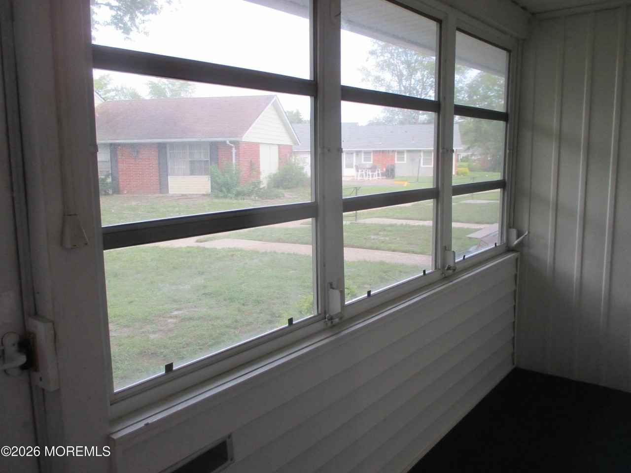 365F Chesterfield Ct - Photo 6 of 21
