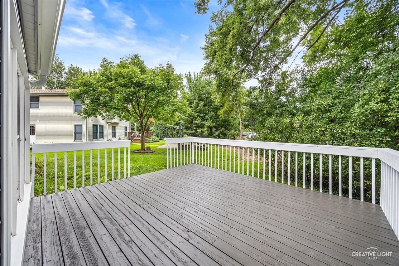 1333 Briarwood Dr - Photo 3 of 4