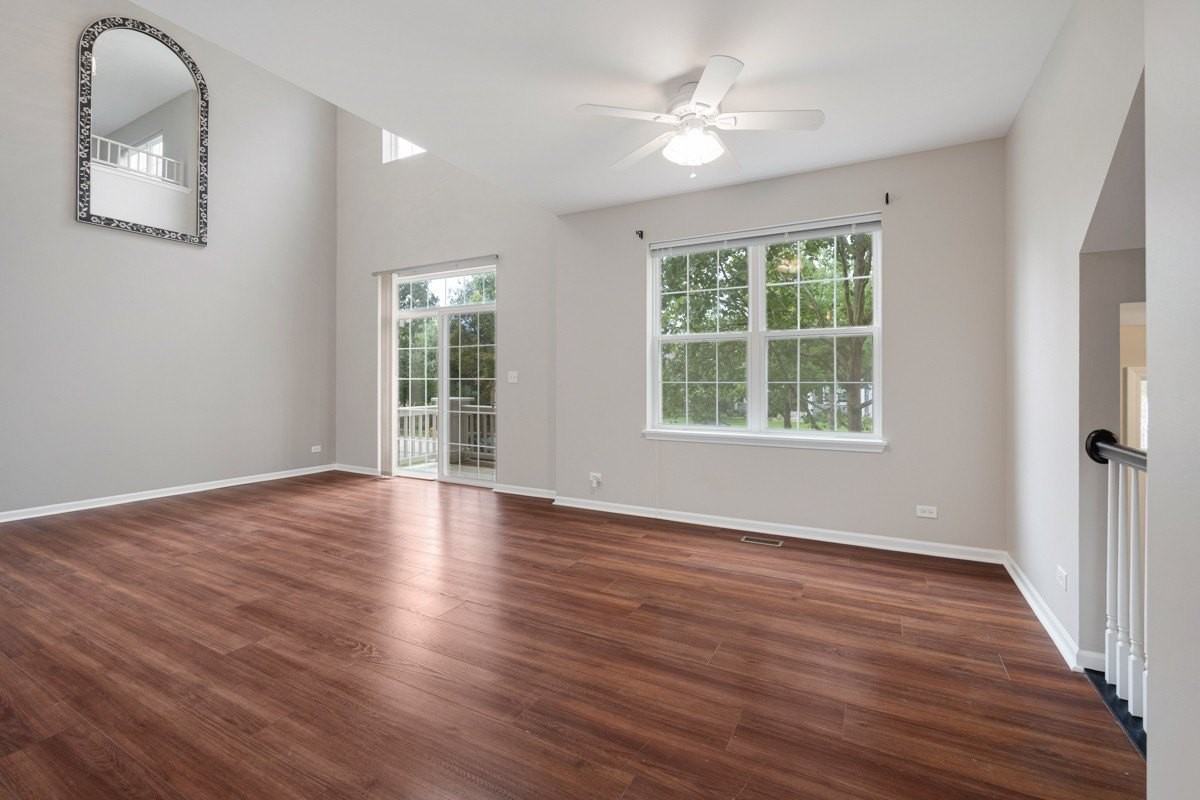 3061 Hughsdale St - Photo 4 of 27