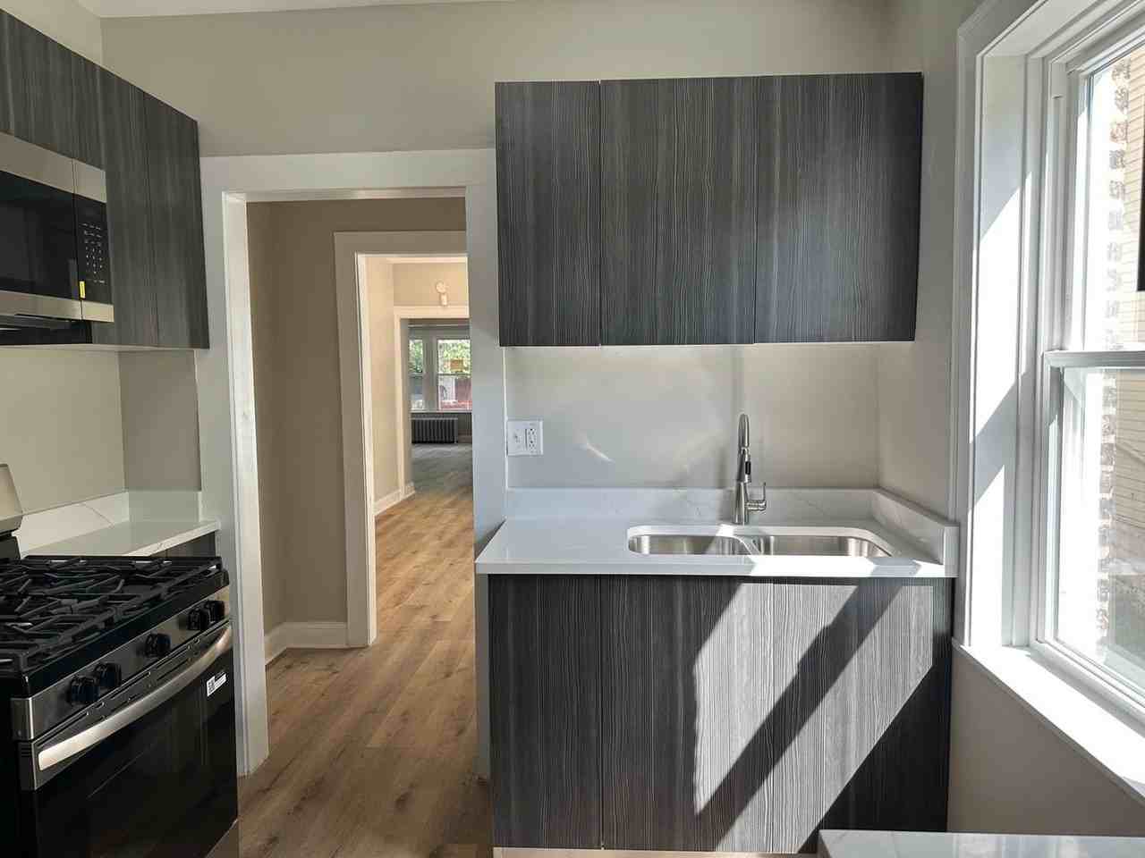 11320 S Edbrooke Ave #2 - Photo 6 of 16
