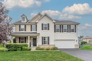 featured image of 16W674 Hawthorne Ct