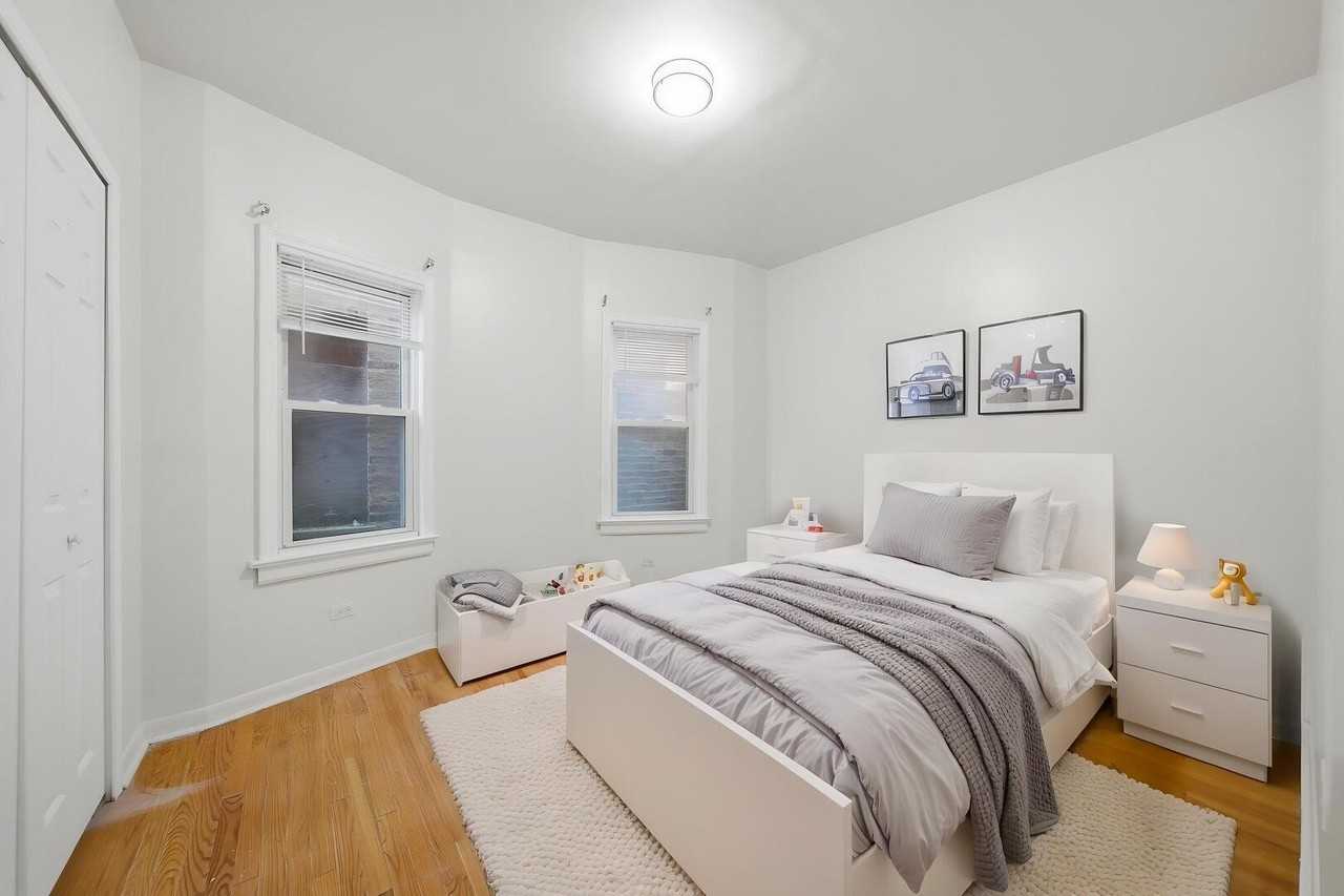 1915 Asbury Ave #2 - Photo 6 of 19