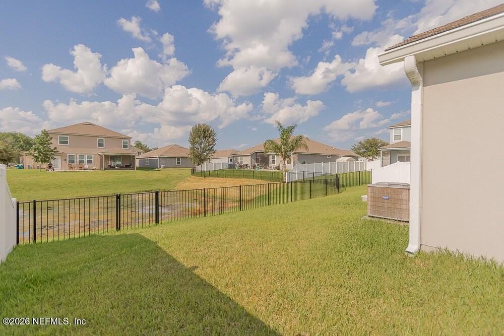 3131 Little Kern Ln - Photo 4 of 44