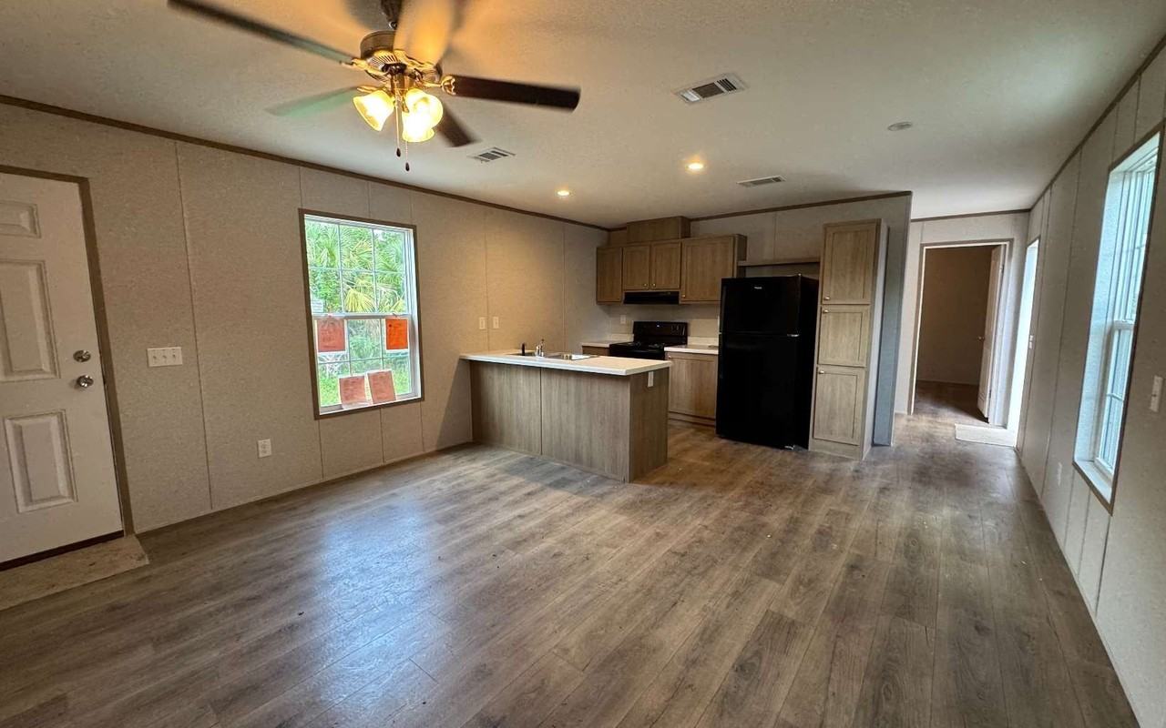 1114 5th St Sw - Photo 3 of 13