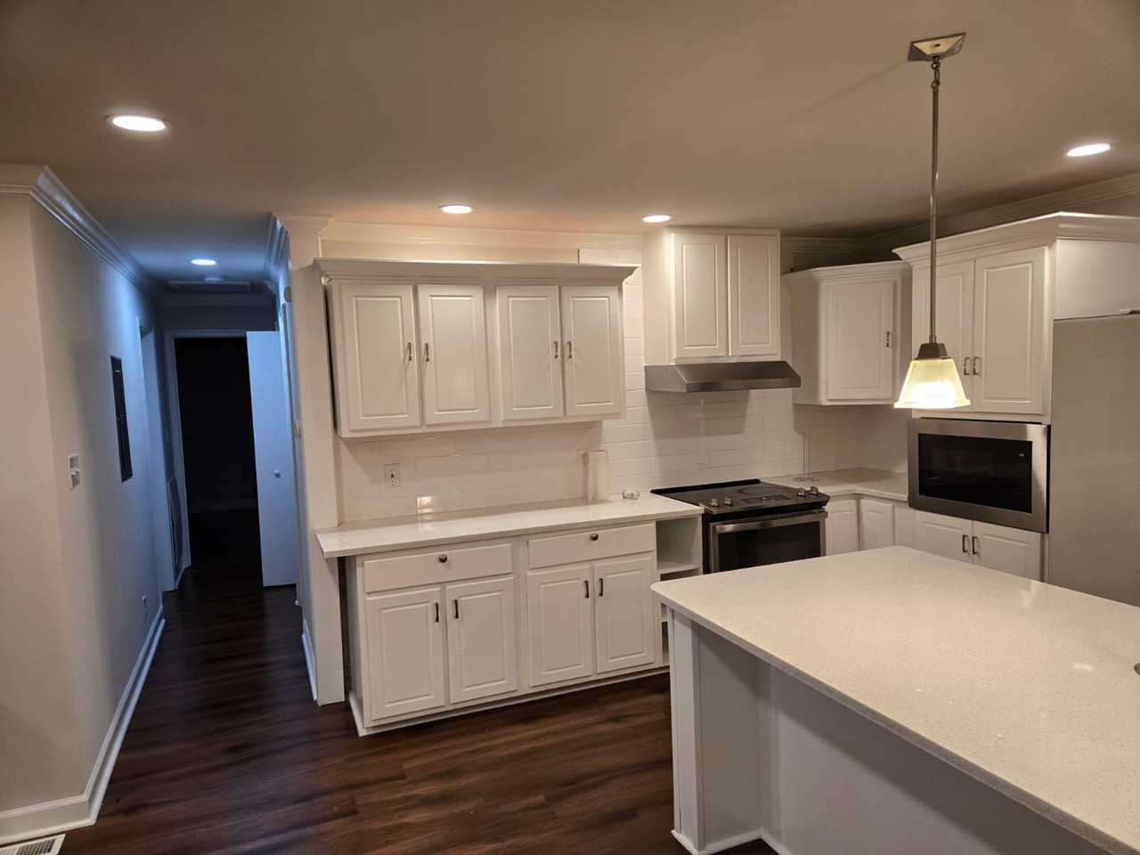 Helms Pl - Photo 3 of 11