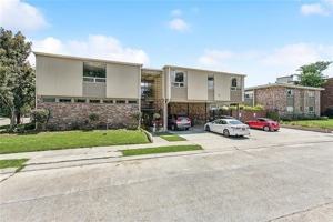 featured image of 330 Jewel St #1B