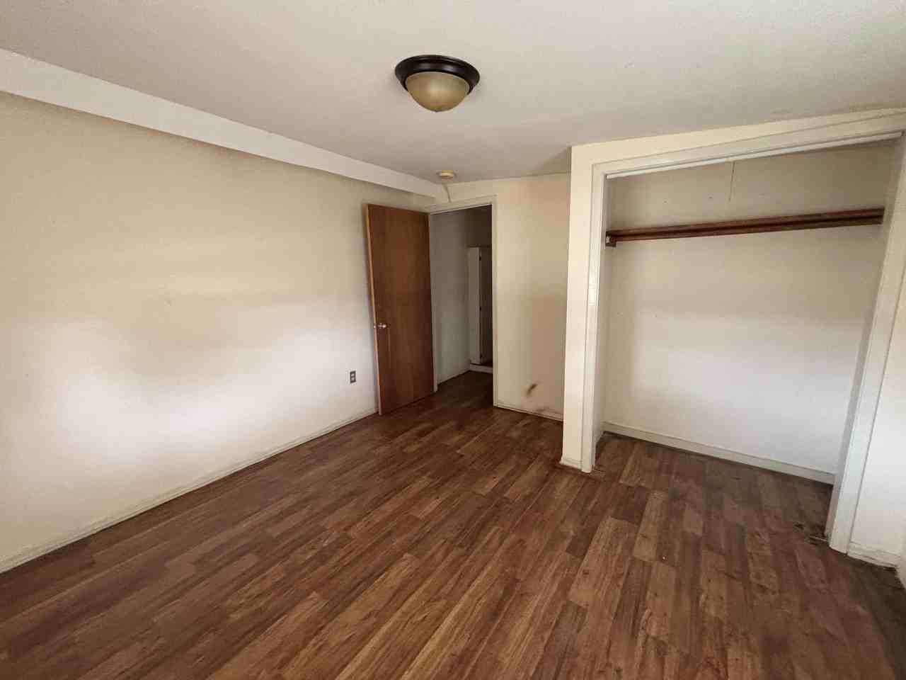 316 W Alley St - Photo 5 of 15