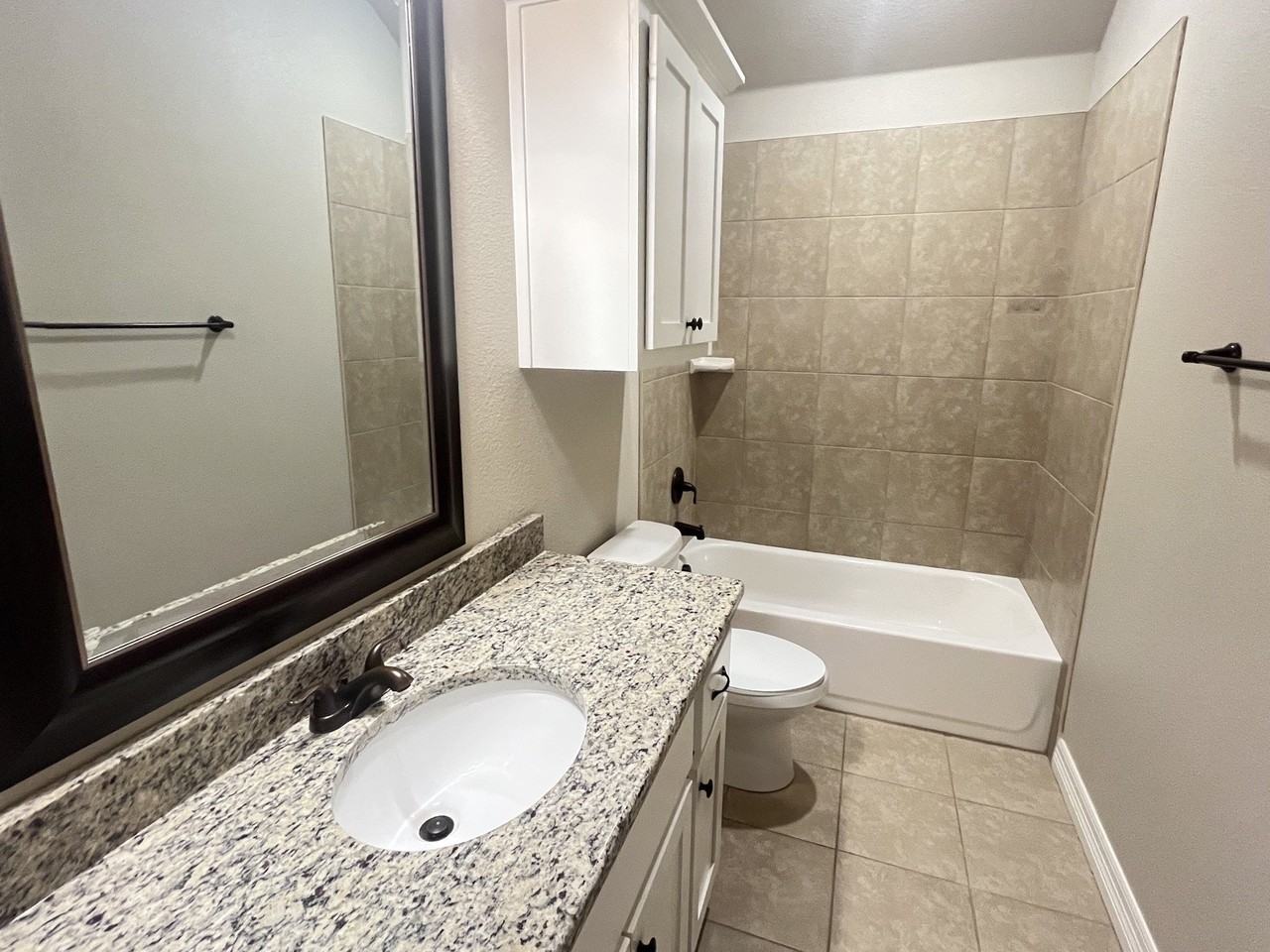 116 Frank St - Photo 7 of 11