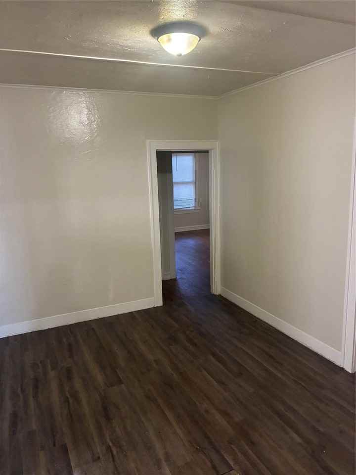 2660 Vivian St - Photo 7 of 15