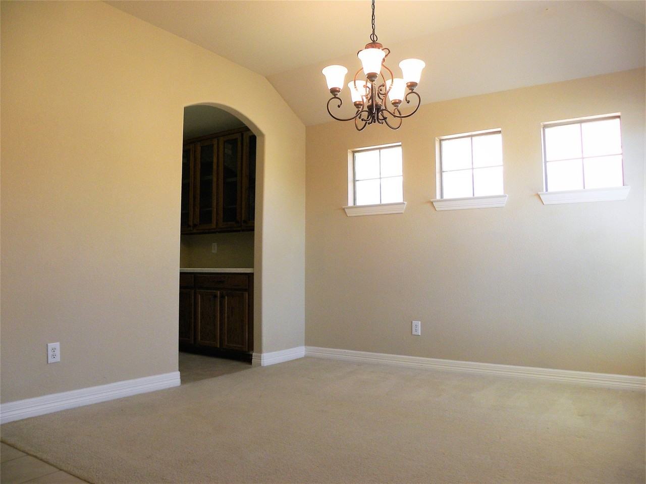 4620 Evanshire Way - Photo 2 of 28