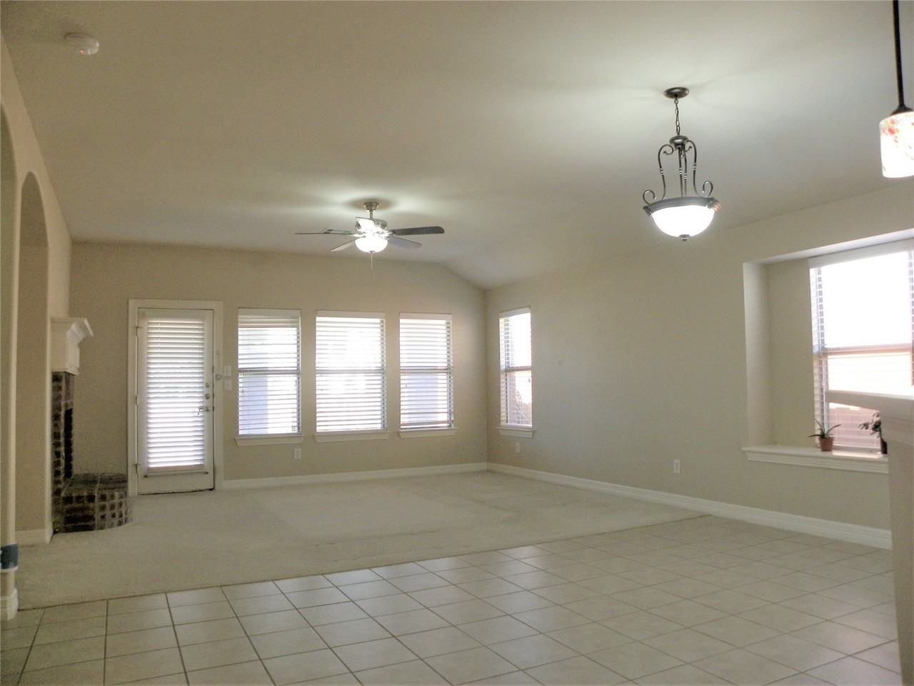4620 Evanshire Way - Photo 4 of 28