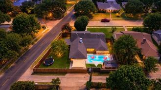 7765 El Pensador Dr - Photo 1 of 1