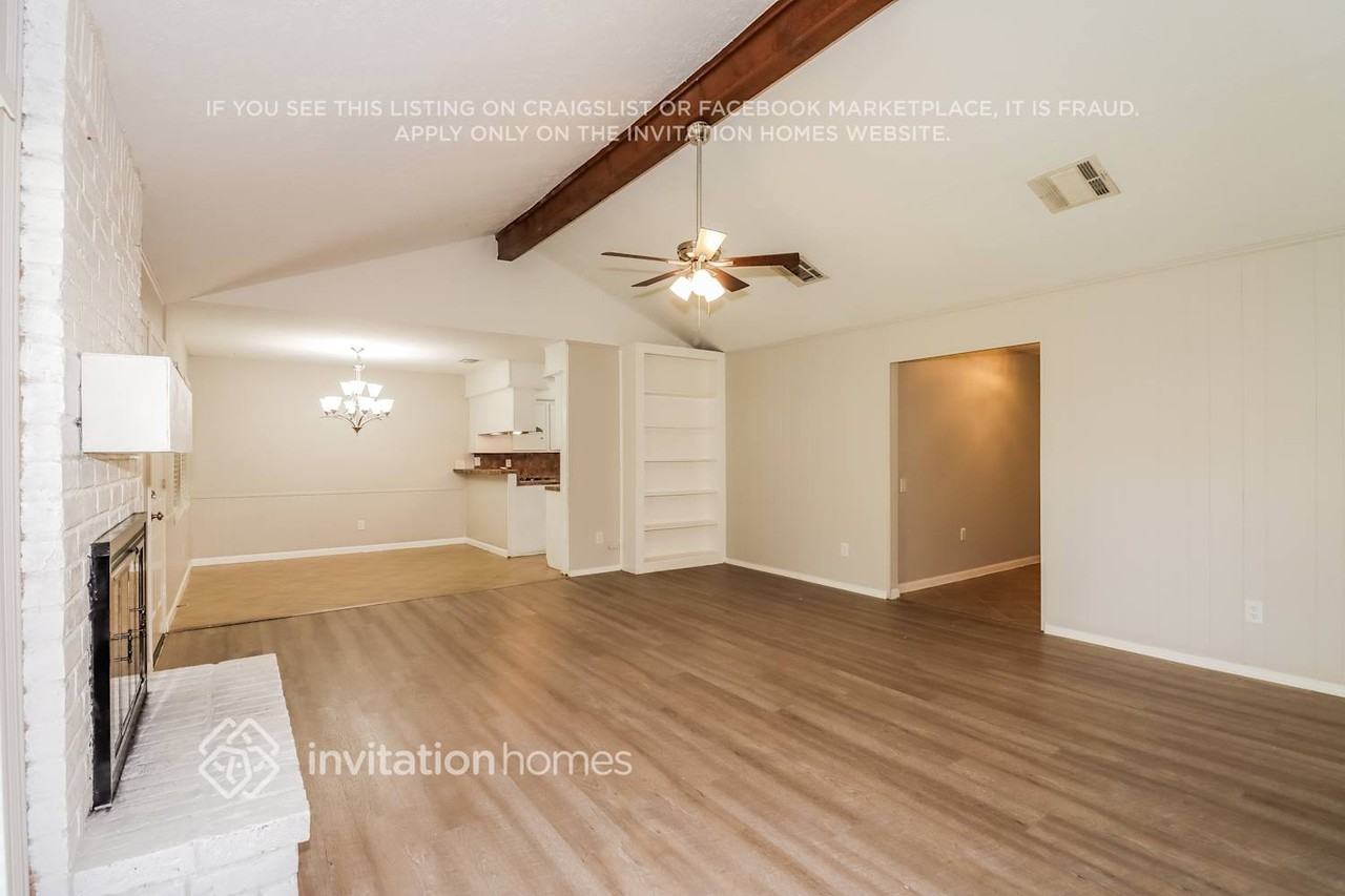 3002 Mission Valley Dr - Photo 3 of 16