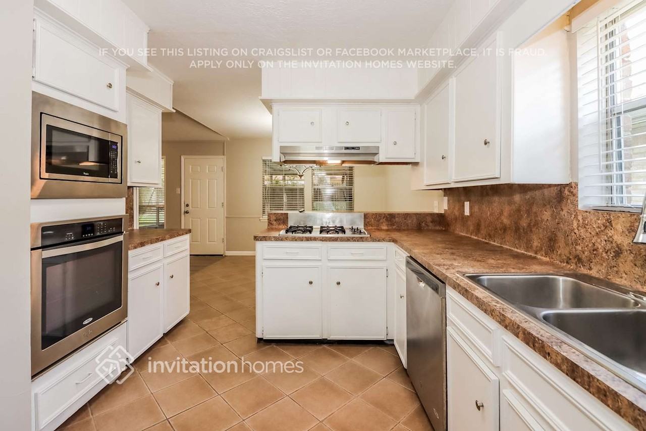 3002 Mission Valley Dr - Photo 6 of 16