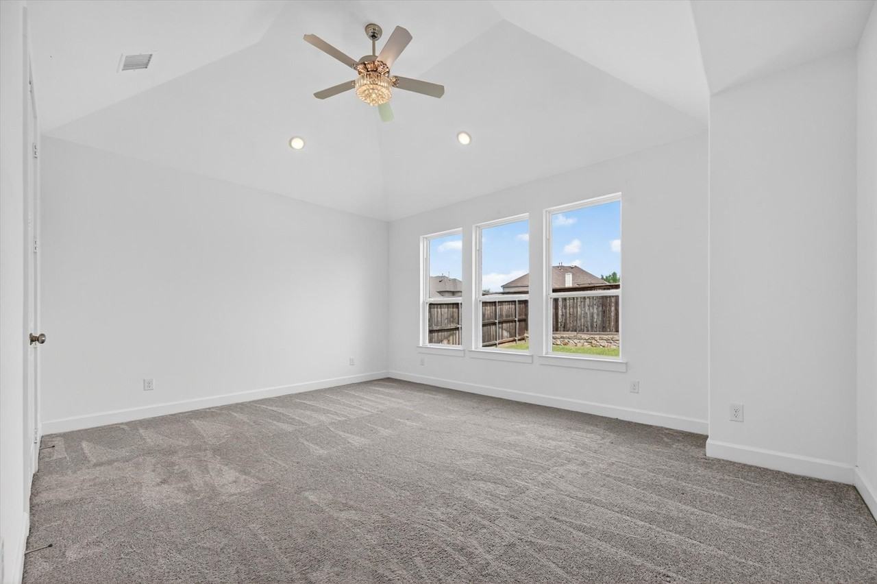 13912 Chestnut Glen Ln - Photo 4 of 40