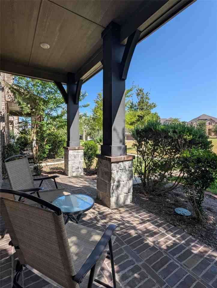 1327 Bailey Ln - Photo 6 of 40