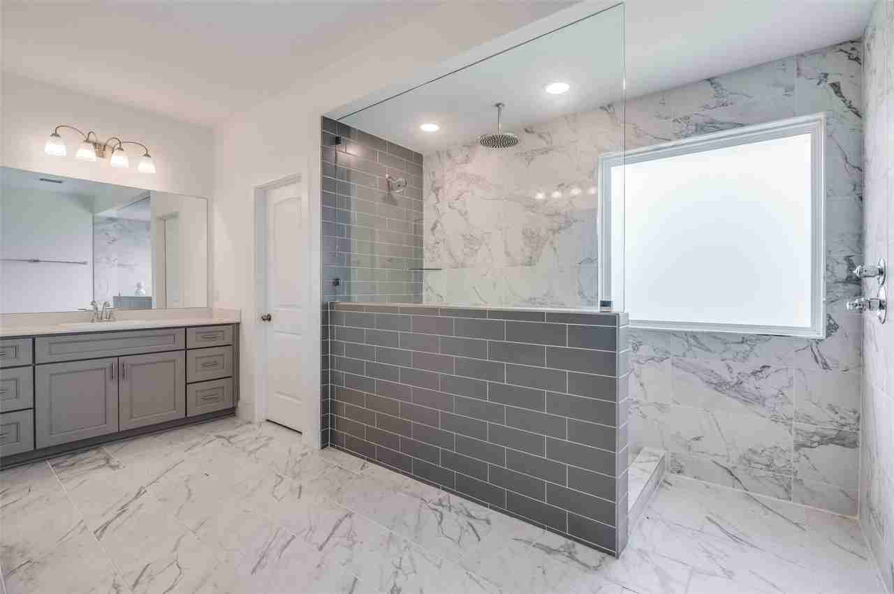 915 Crossvine Dr - Photo 6 of 24