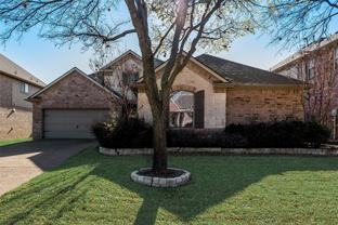 945 Pheasant Dr - Photo 1 of 1