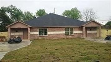 featured image of 2004 Huntingdon Ave