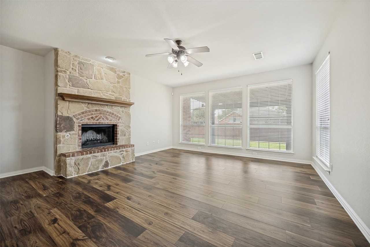 1148 Dayton Dr - Photo 5 of 25