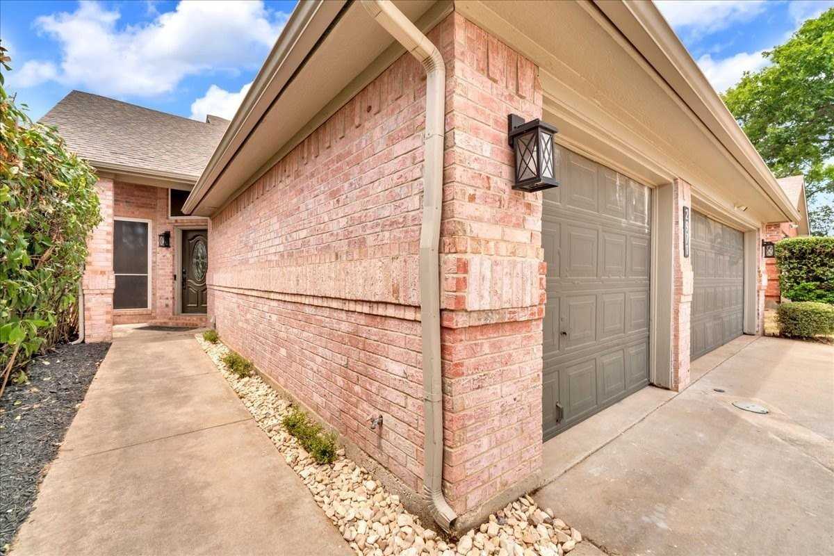 2971 Seguin Trl - Photo 4 of 40