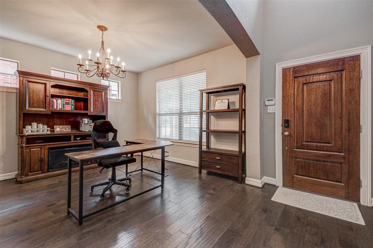 3505 Copper Ridge Dr - Photo 2 of 22