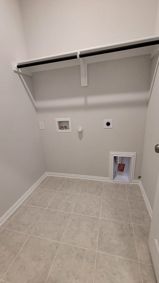 1919 Rolling Ridge Dr - Photo 4 of 21