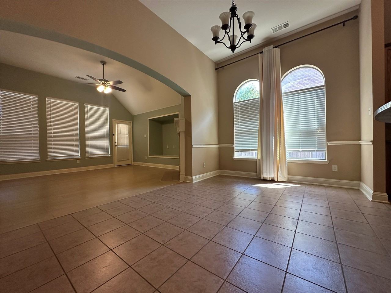 3103 Spanish Oak Trl - Photo 3 of 24