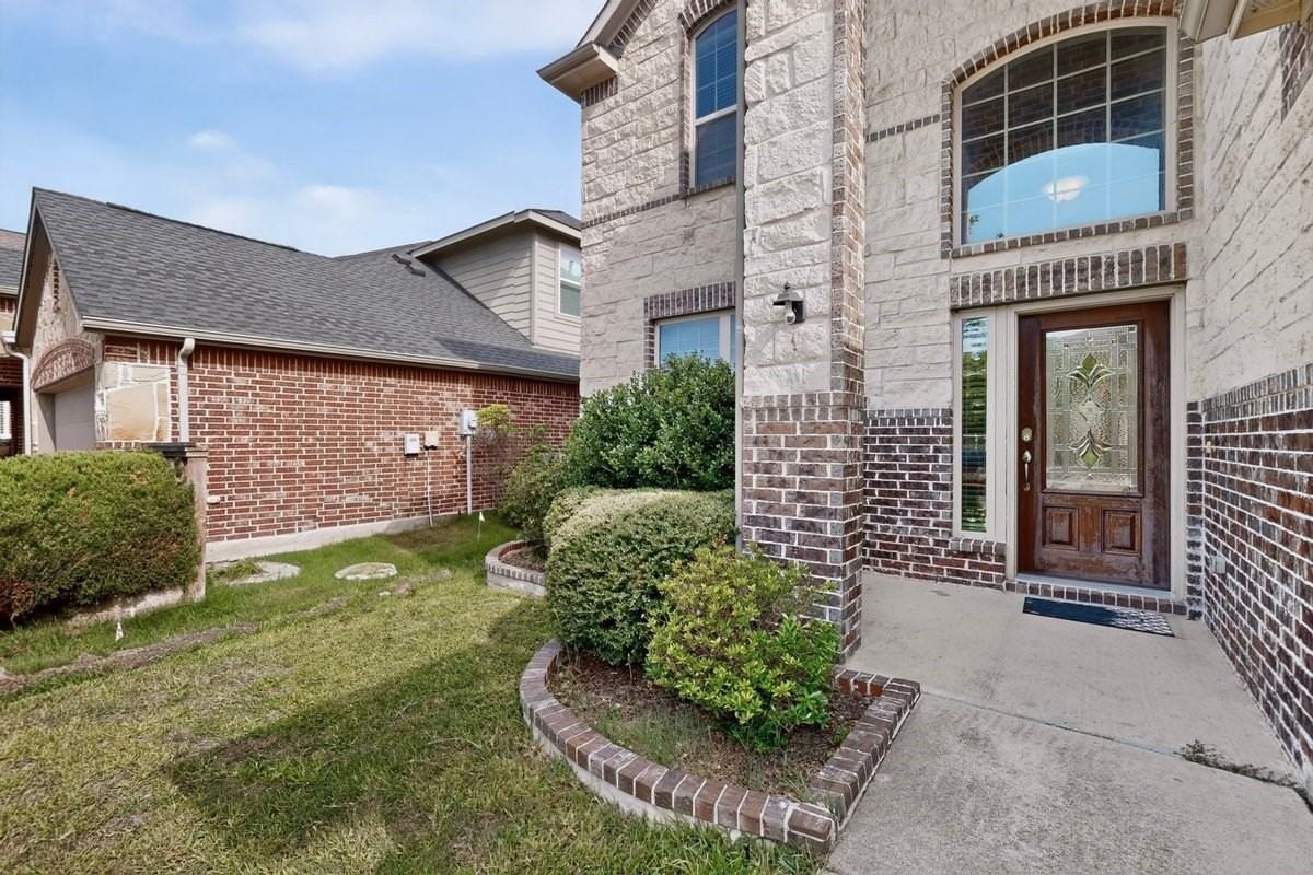 11621 Parade Dr - Photo 4 of 37