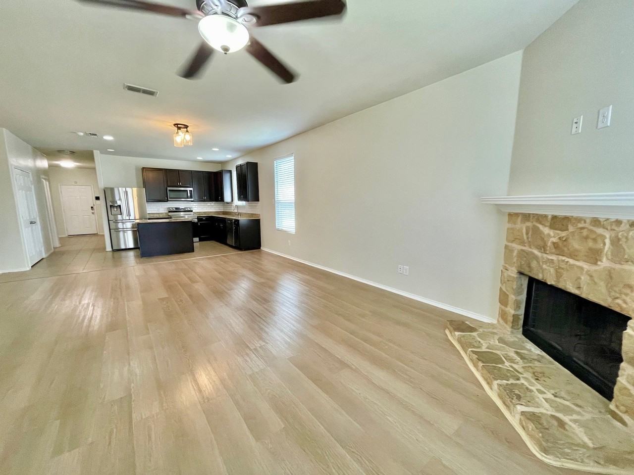 3011 Whispering Pine Blvd - Photo 3 of 12