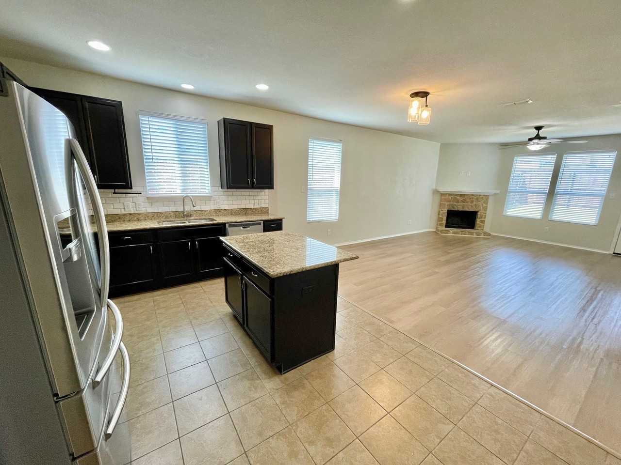 3011 Whispering Pine Blvd - Photo 4 of 12
