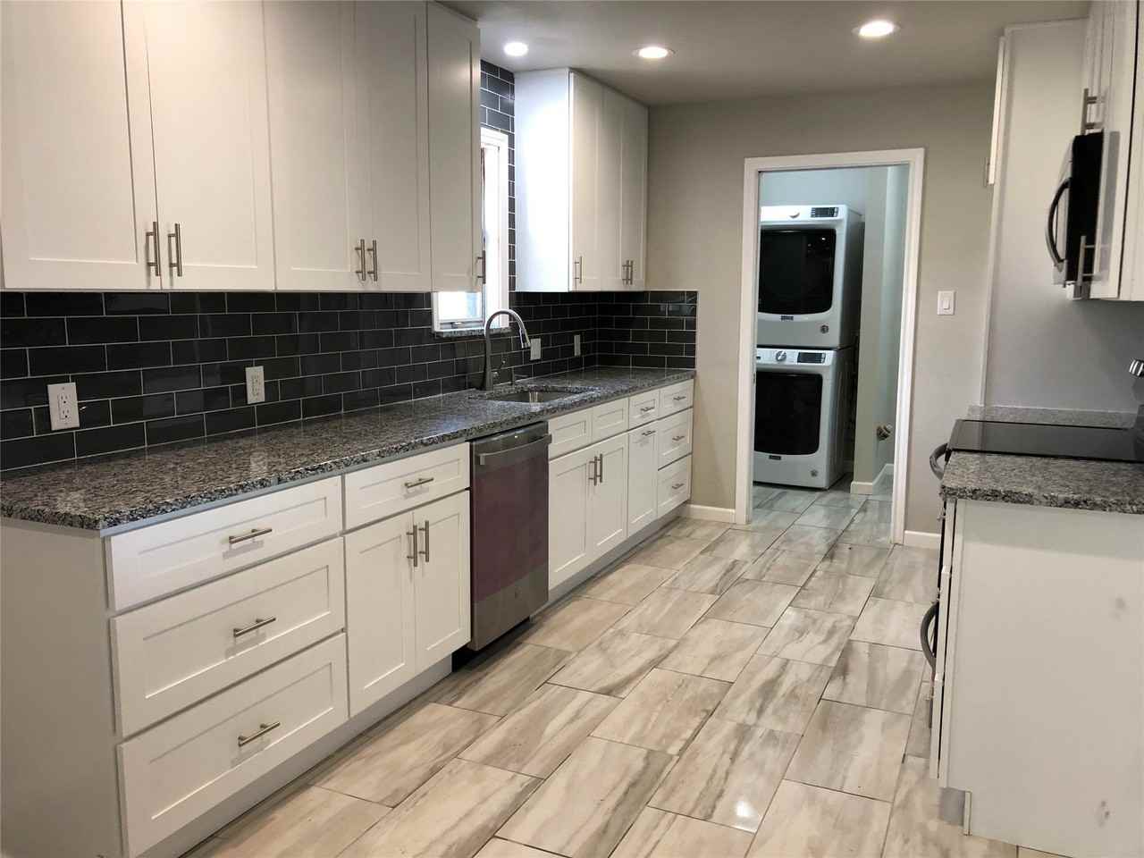 507 Colonial Dr - Photo 5 of 21