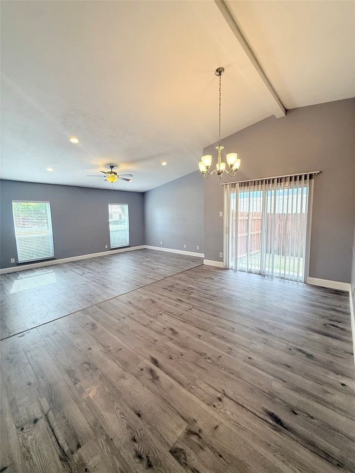 4817 Sprucewood Ln - Photo 2 of 17