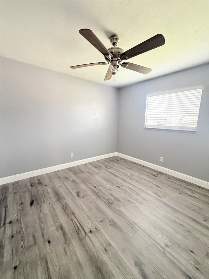 4817 Sprucewood Ln - Photo 7 of 17